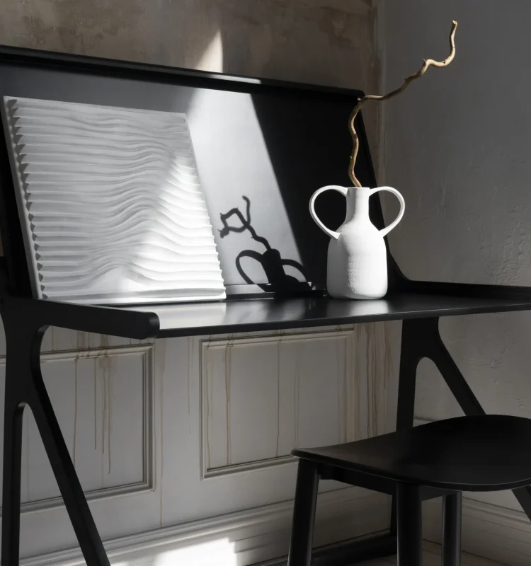 minimalist-spacious-interior-design